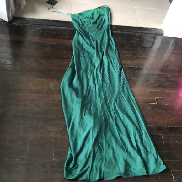 Ieena for Mac Duggal one shoulder satin gown emerald green festive party 6 NWT - Picture 7 of 9